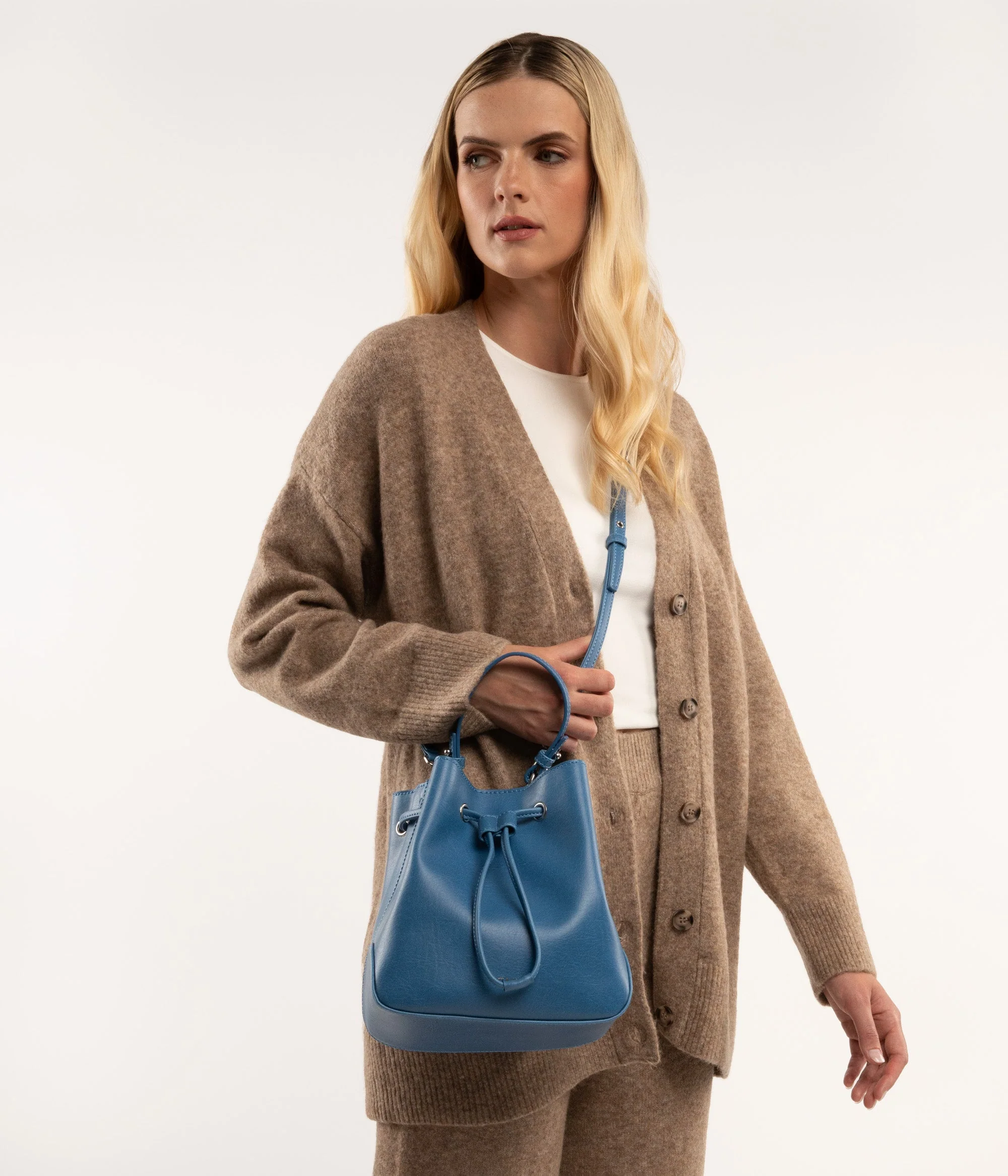 DUPONT Vegan Bucket Bag - Vintage - Image 7