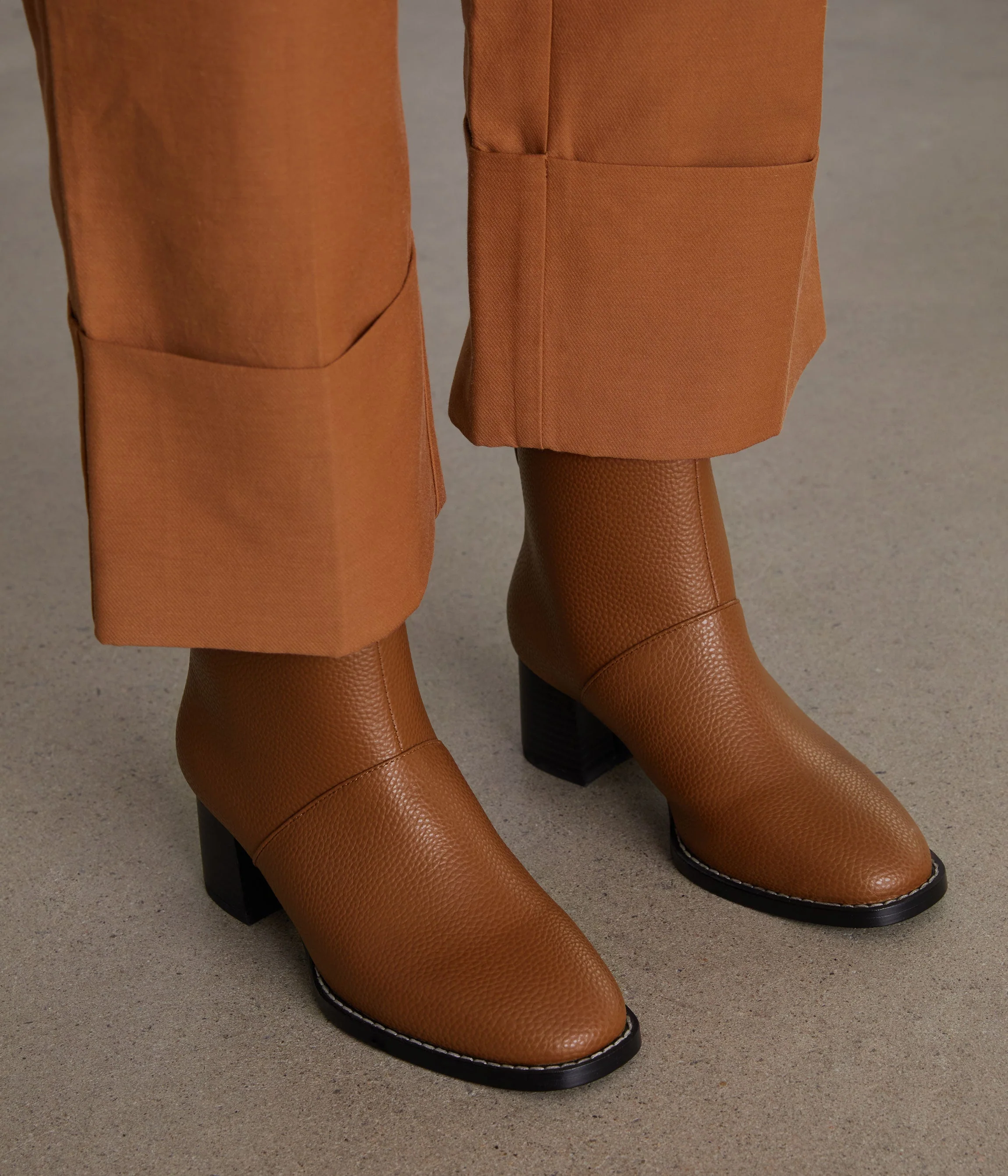 ERIVO Vegan Block Heel Boots - Image 7