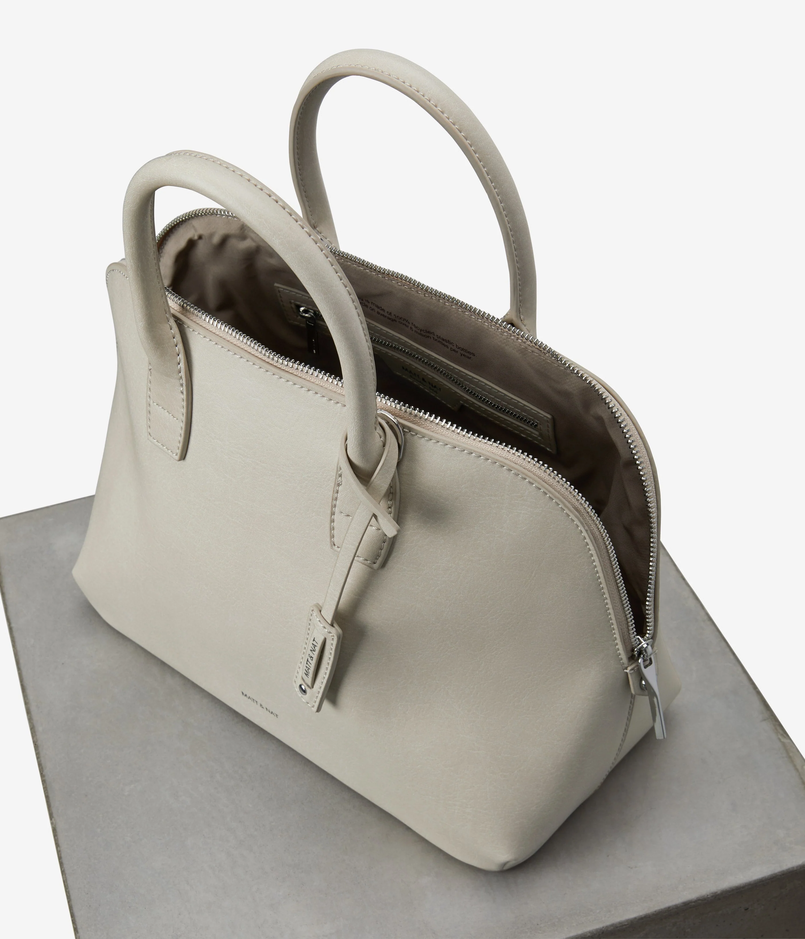 GESSI Vegan Satchel - Vintage - Image 19