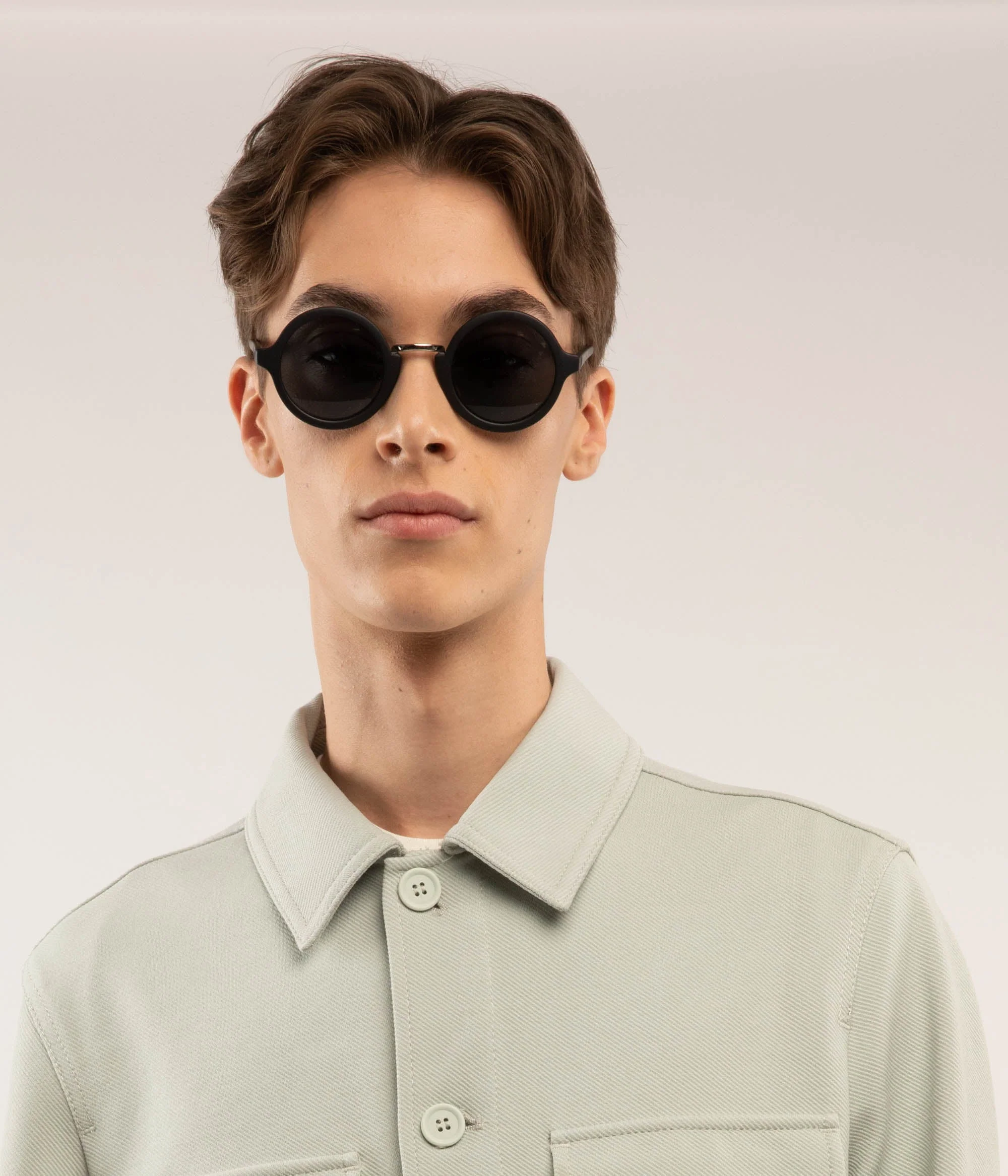 HALSEY Black Round Sunglasses - Image 3