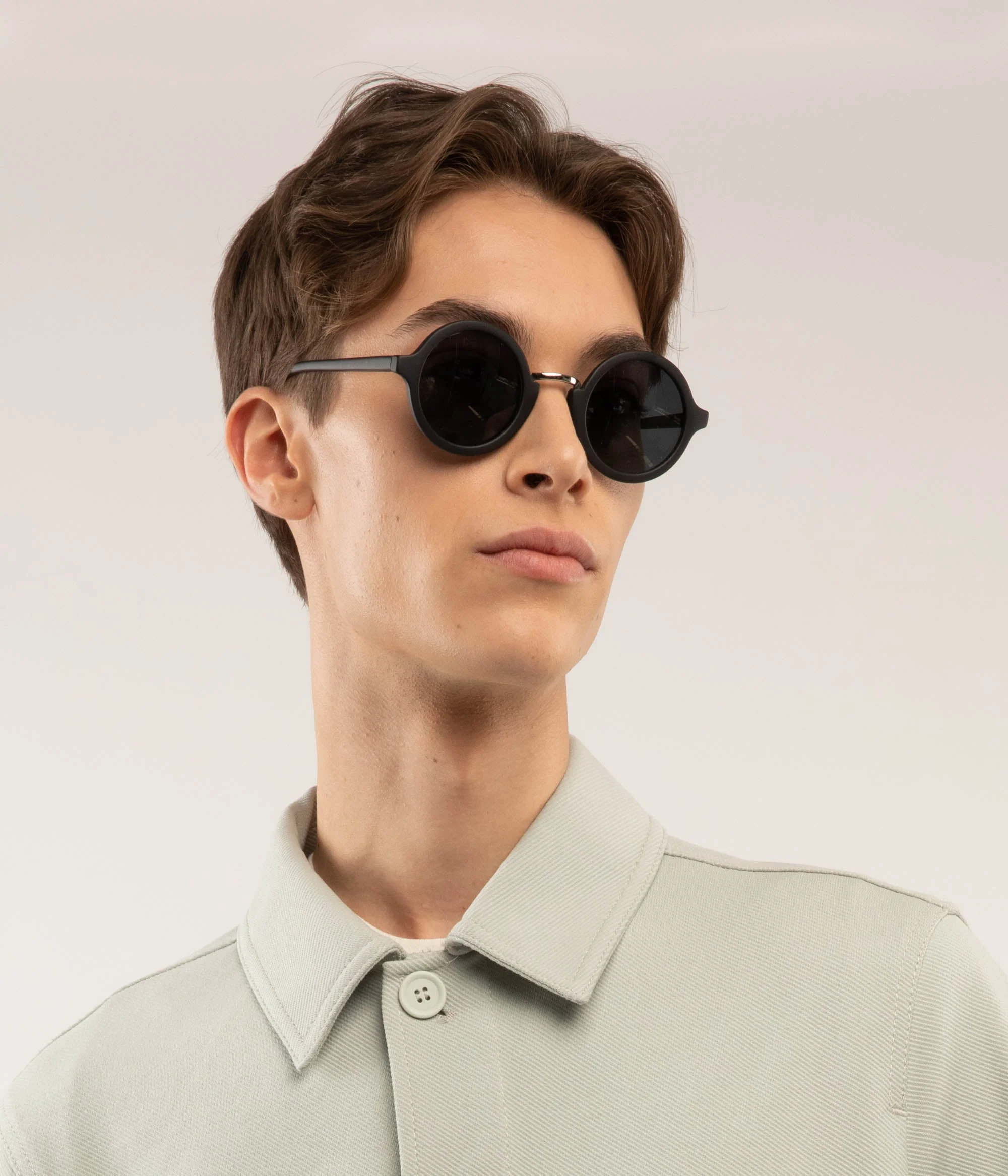 HALSEY Black Round Sunglasses - Image 5