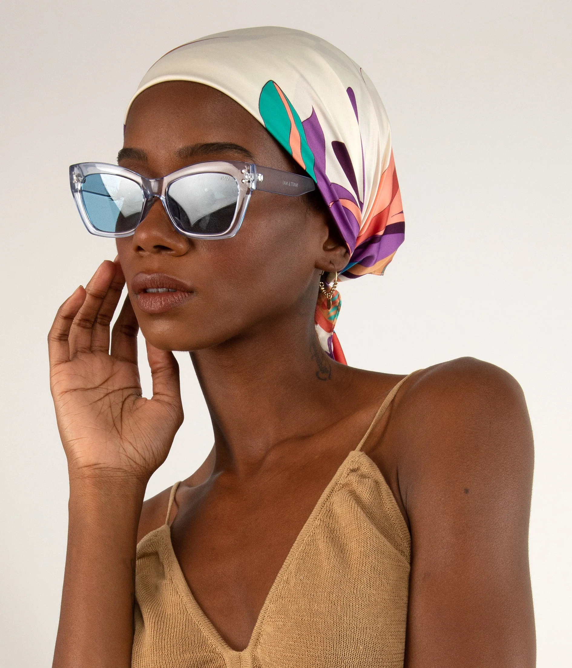 ISLA Blue Wayfarer Sunglasses - Image 3