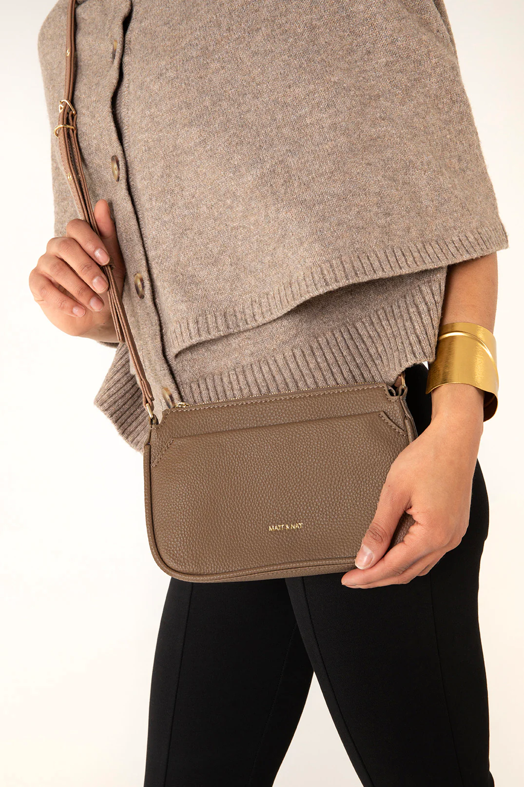 IVY Slim Vegan Crossbody Bag - Grain - Image 4