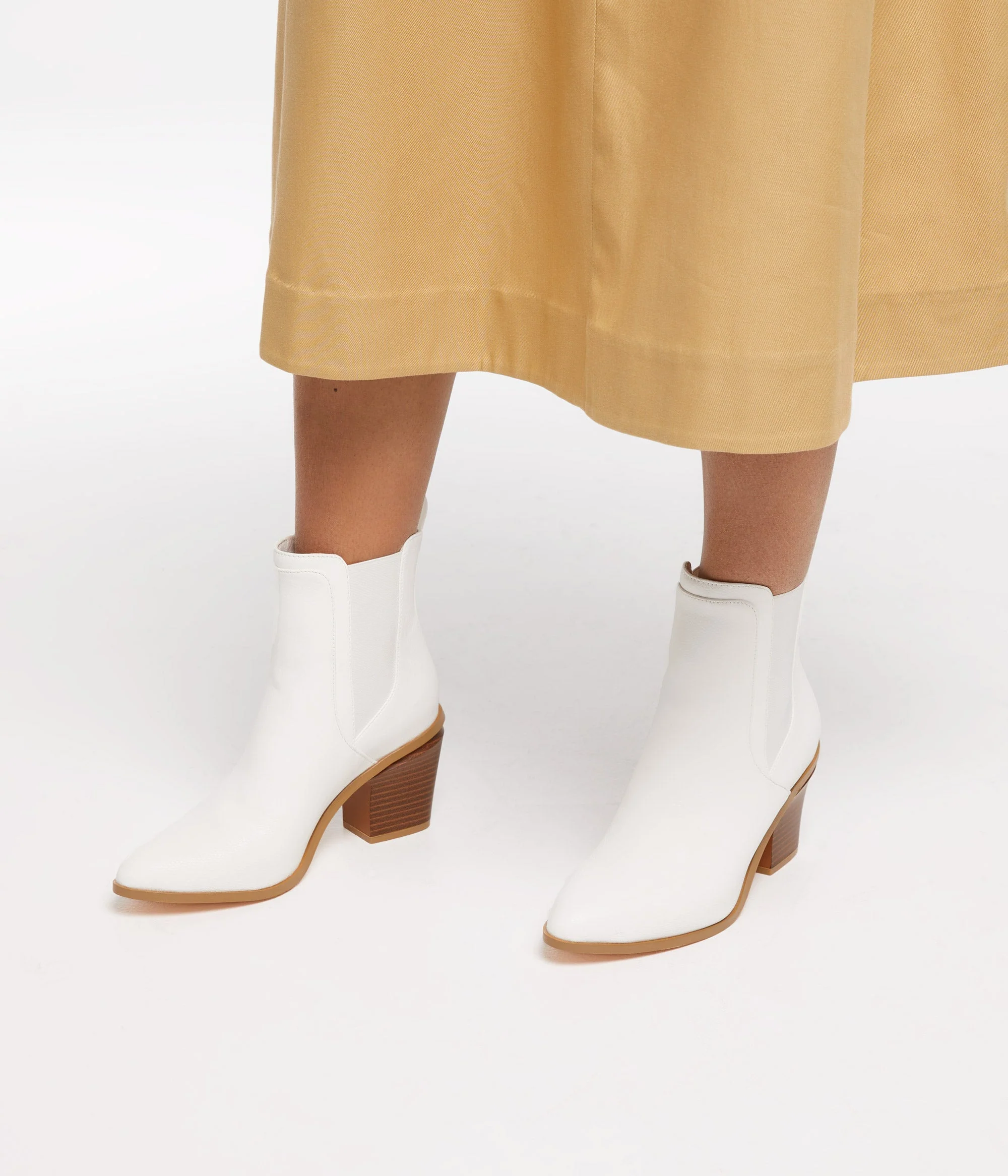 KALISTA Women's Vegan Mid Heel Boots - Image 2