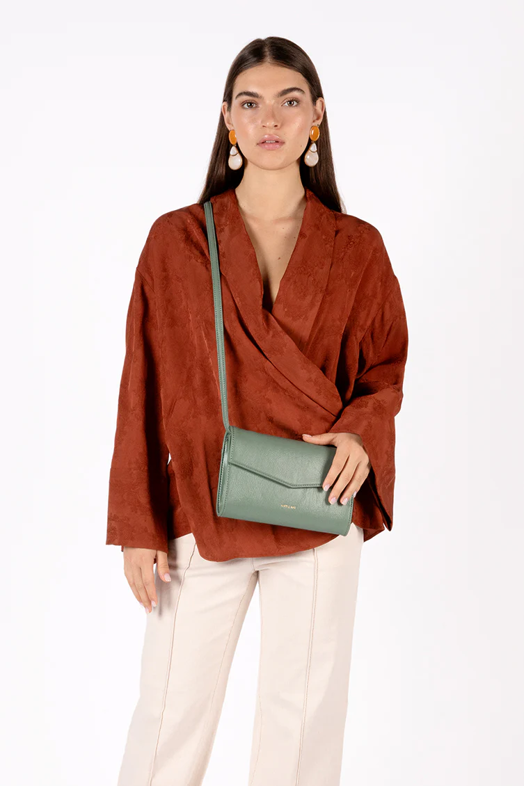 LILIAN Vegan Clutch – Theme - Image 44
