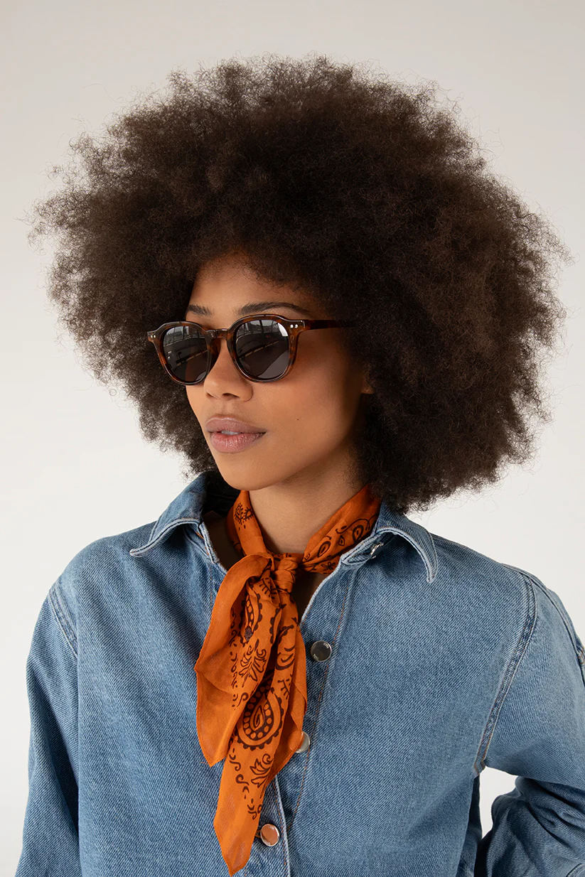 NIKA Round Foldable Recycled Sunglasses - Image 17
