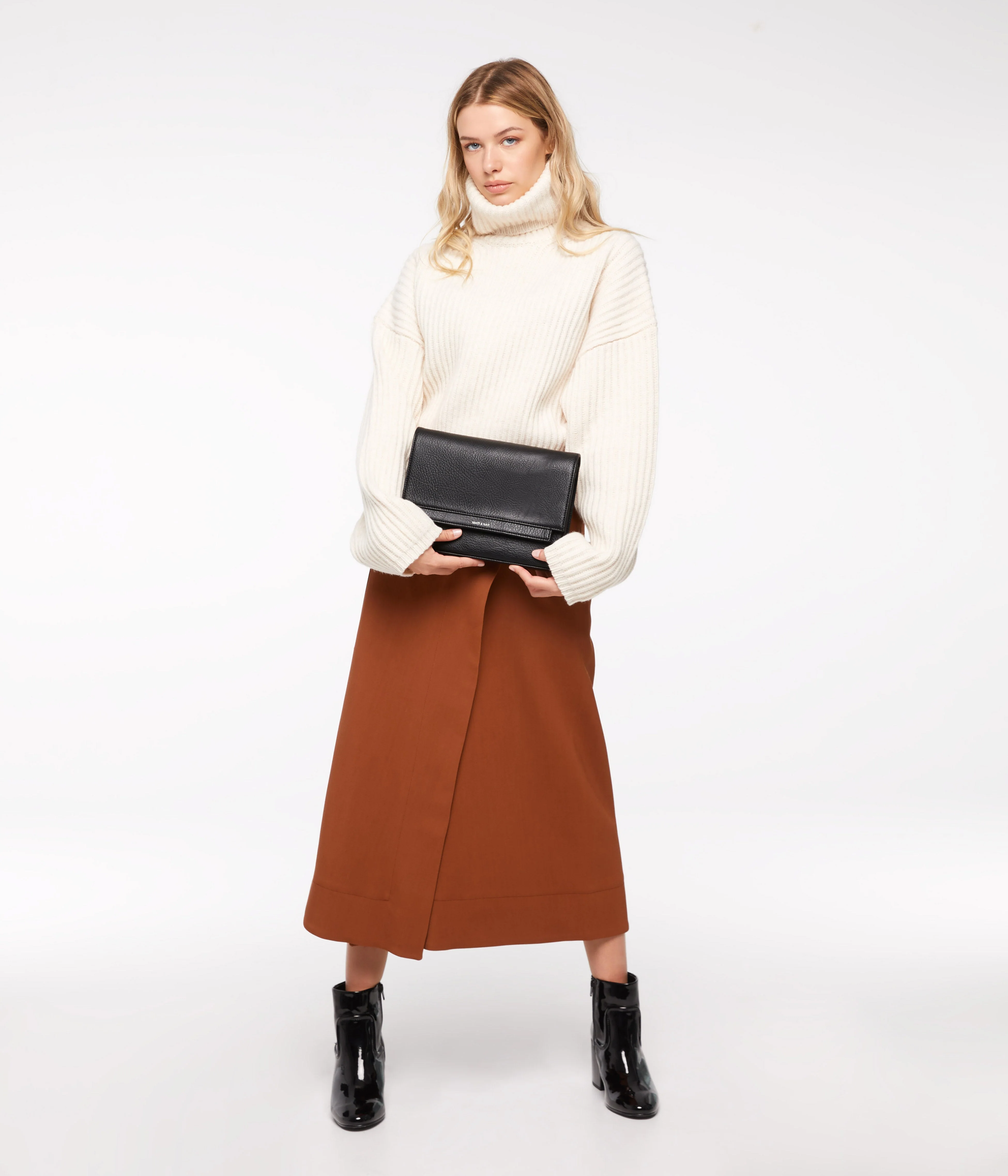 SILVI Vegan Crossbody Bag - Dwell - Image 9