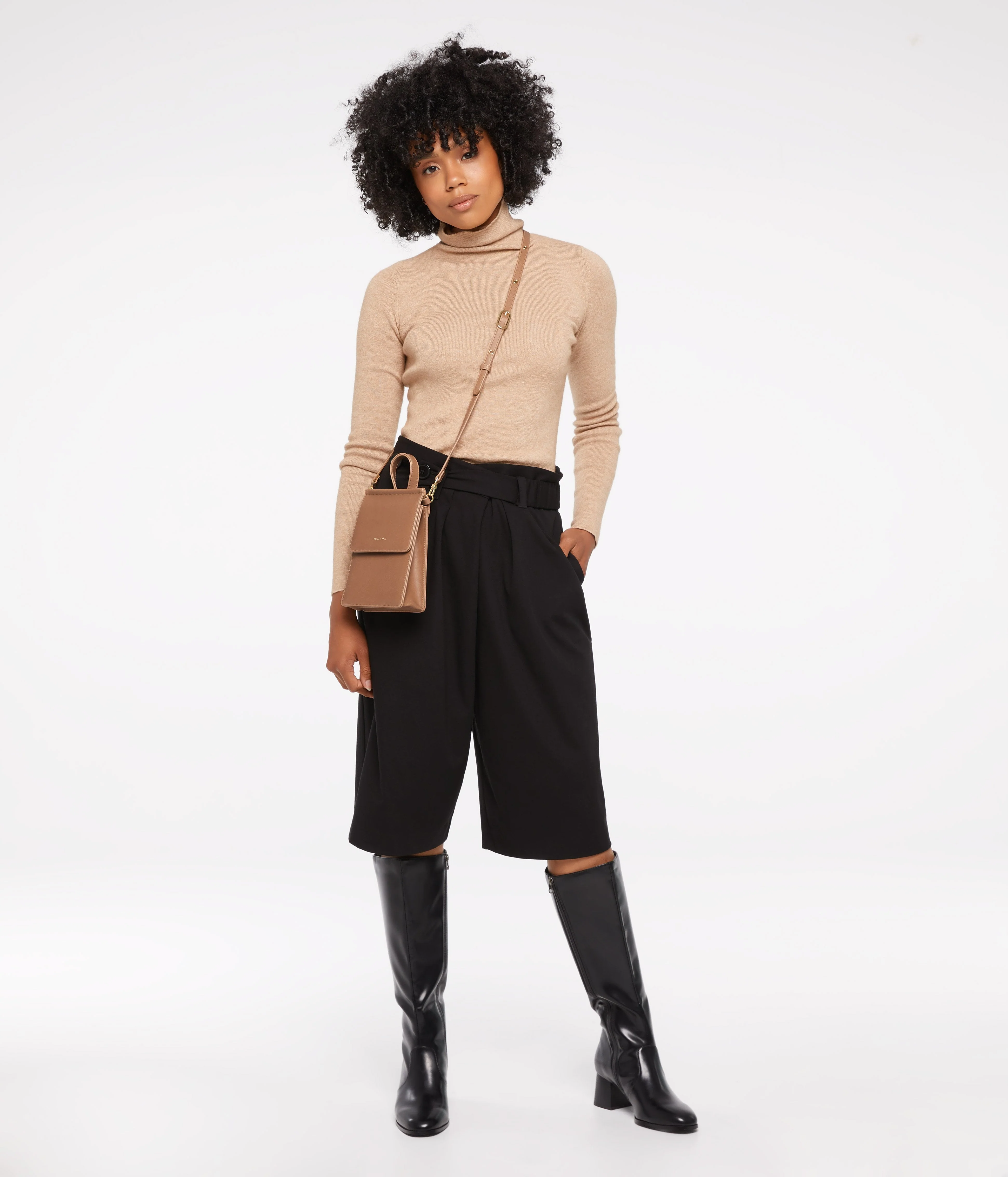 THESSA Vegan Crossbody Bag - Vintage - Image 19