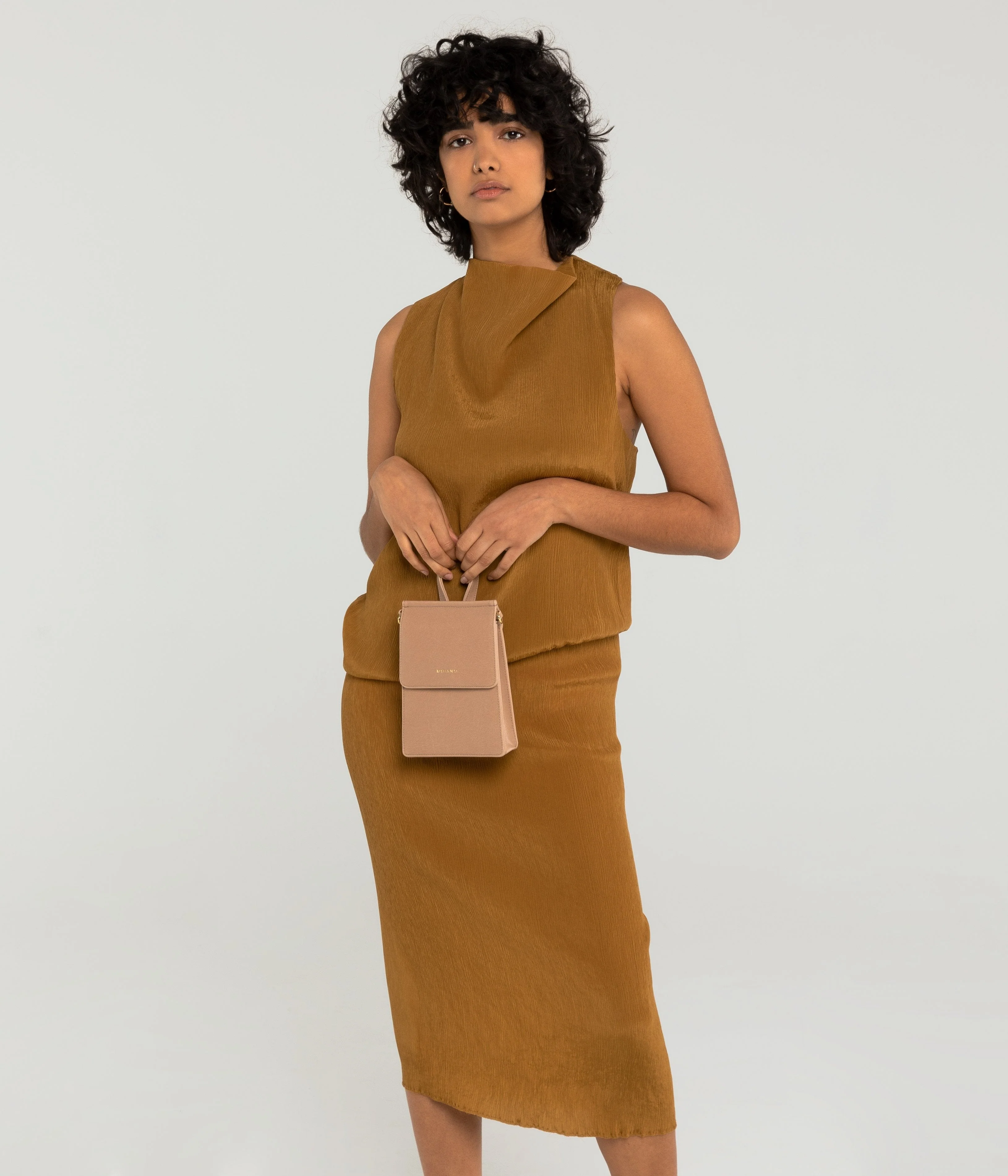THESSA Vegan Crossbody Bag - Vintage - Image 46