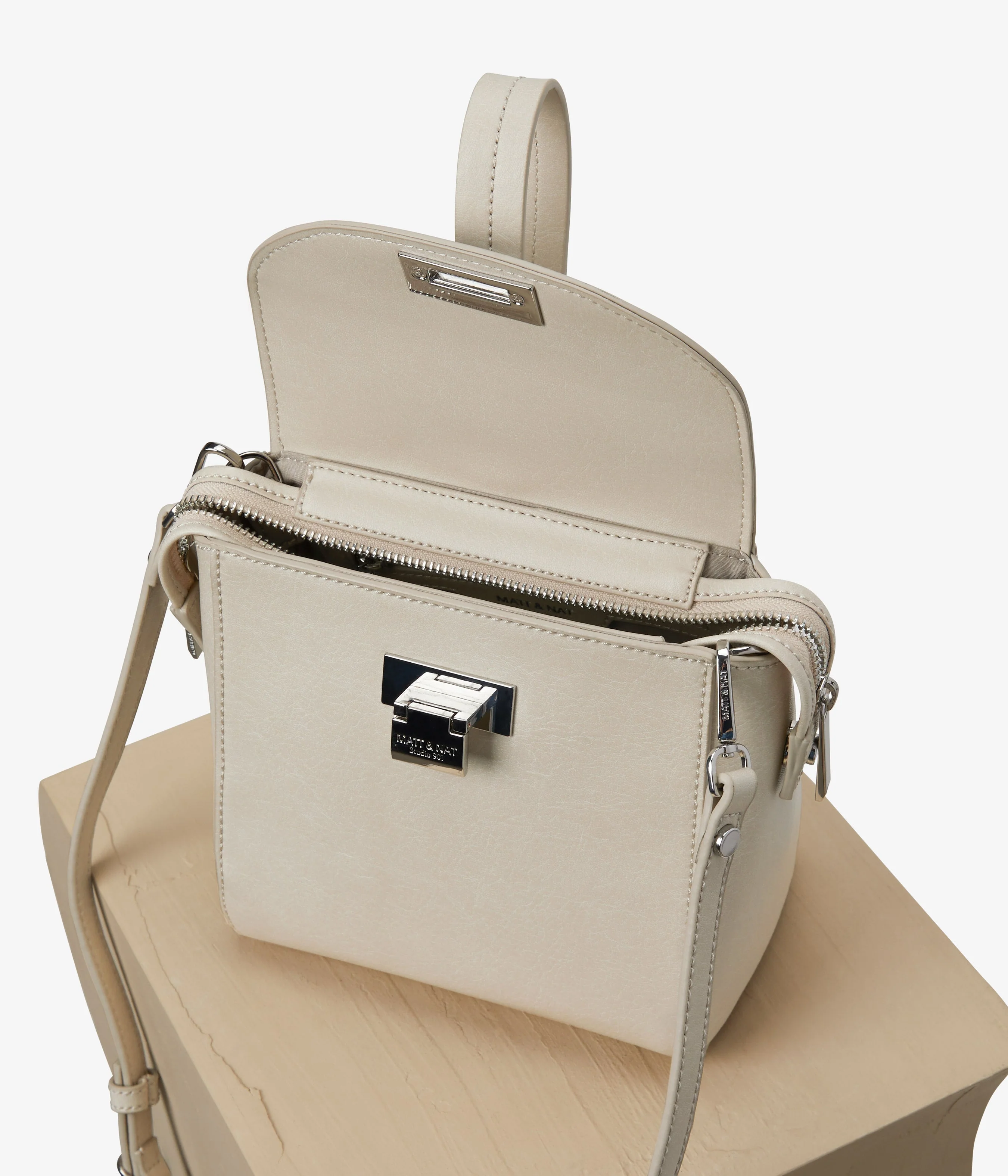 TIEN Vegan Crossbody Purse - Vintage - Image 12