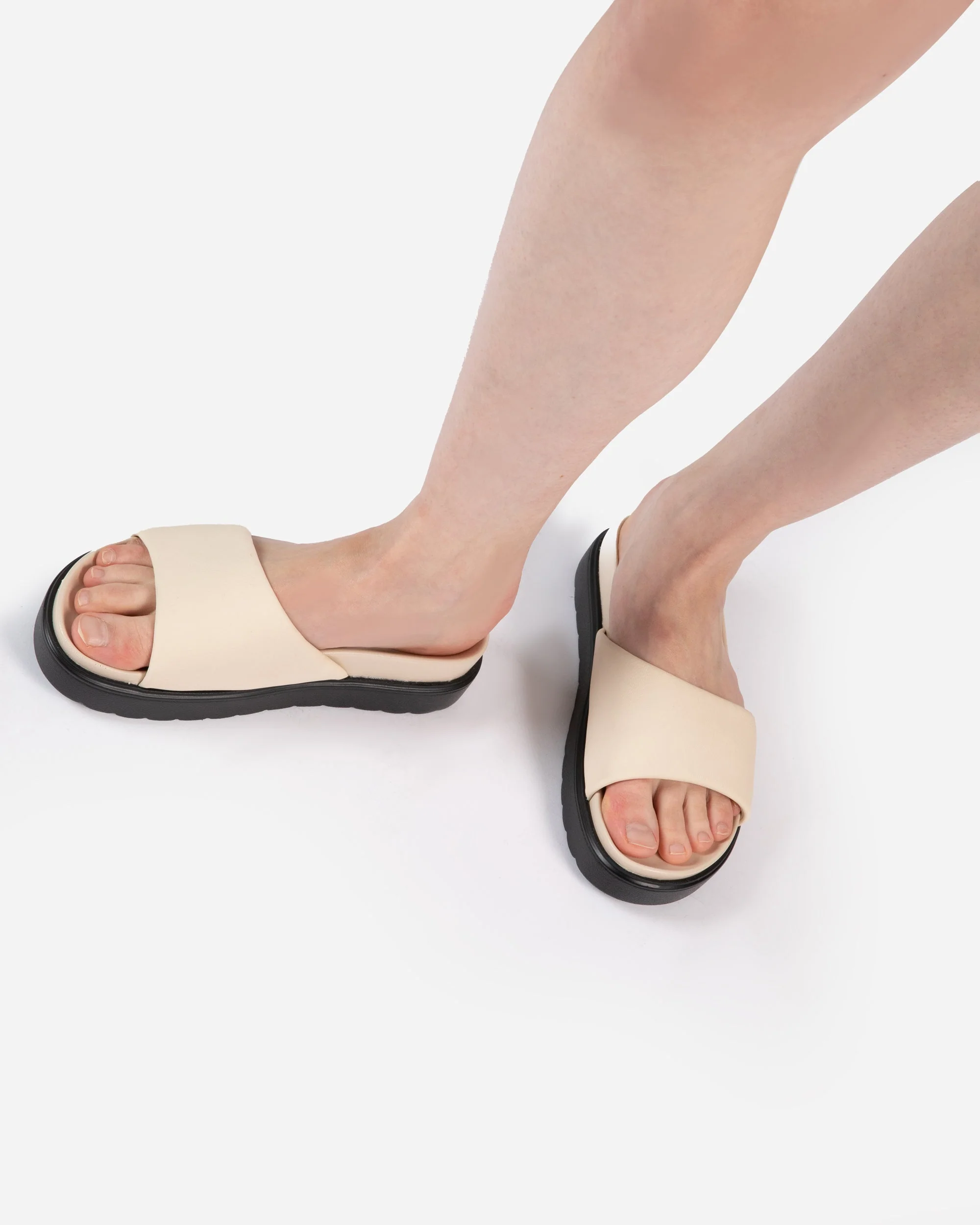 TOYO Women’s Vegan Sandals - Image 3