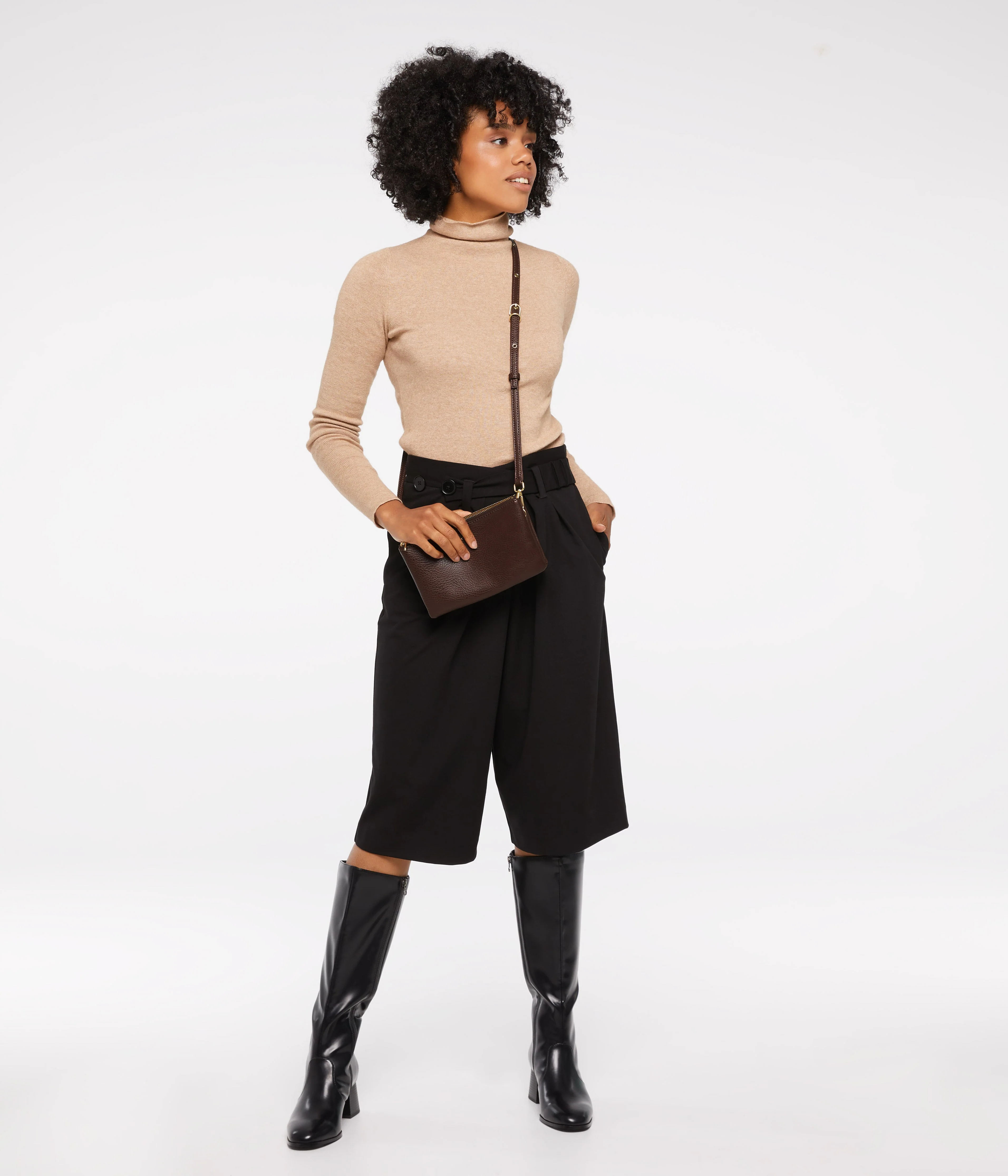 TRIPLET Vegan Crossbody Bag - Dwell - Image 10