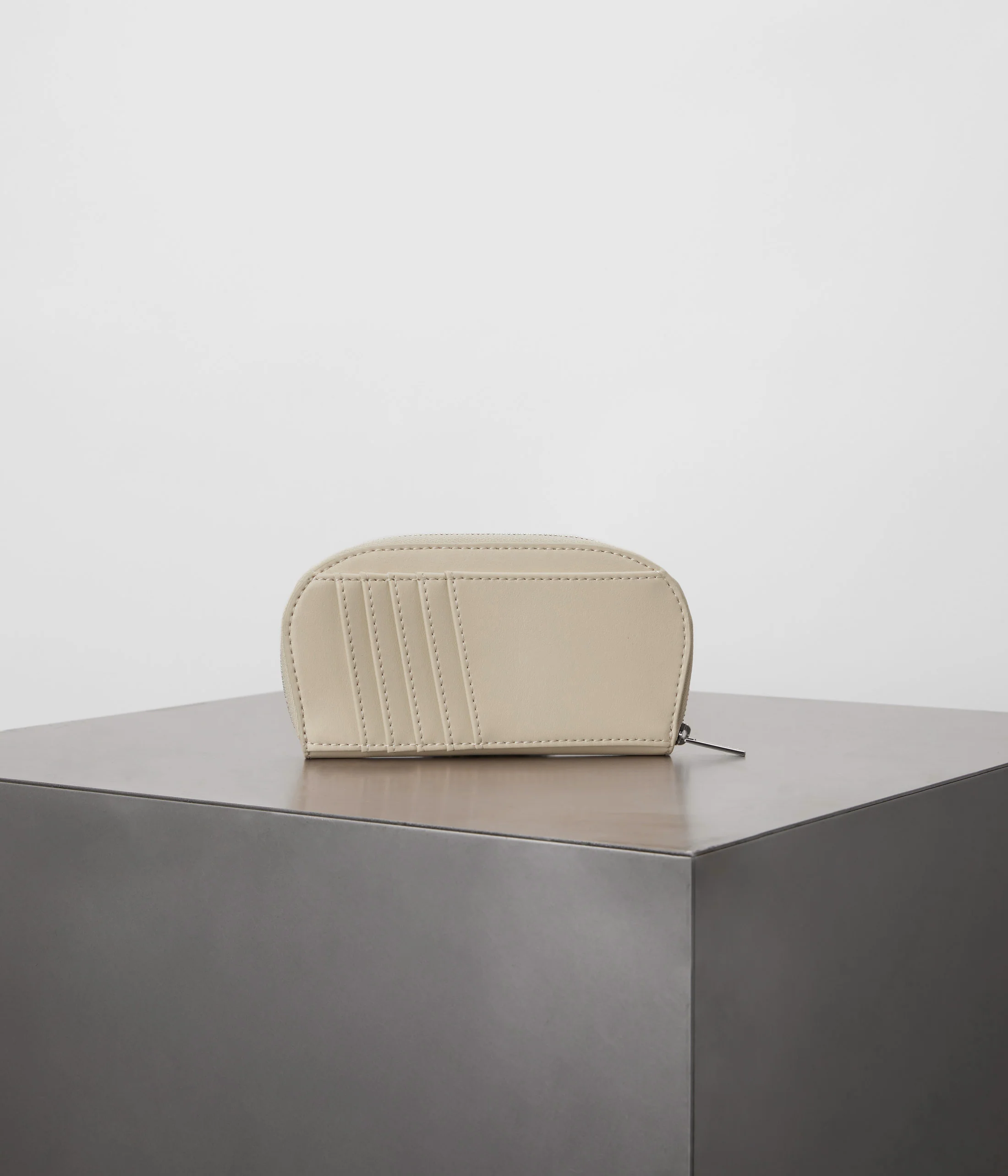 MEREL Vegan Card Holder - UPPEAL™ - Image 17