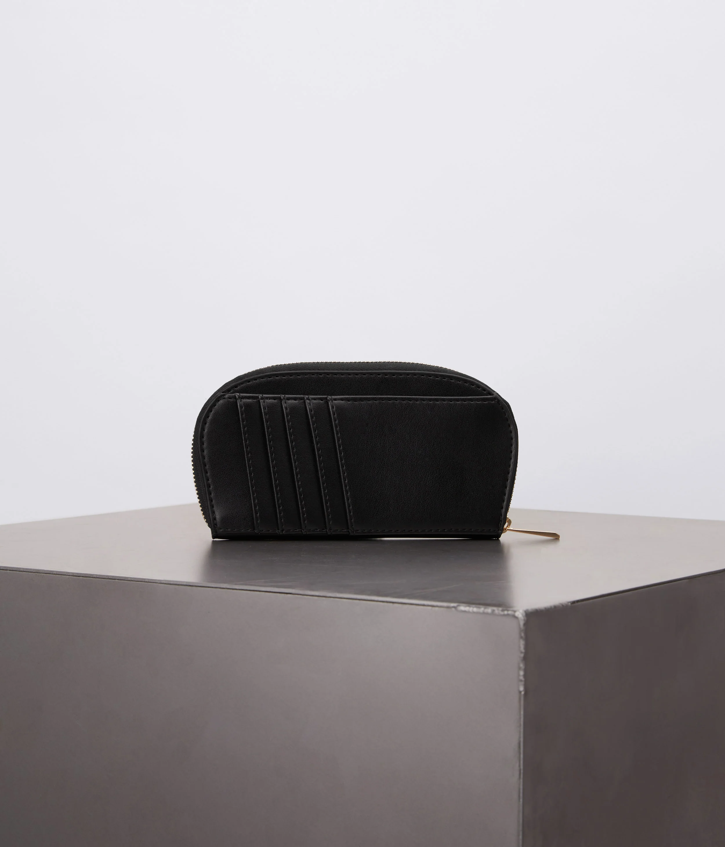 MEREL Vegan Card Holder - UPPEAL™ - Image 4