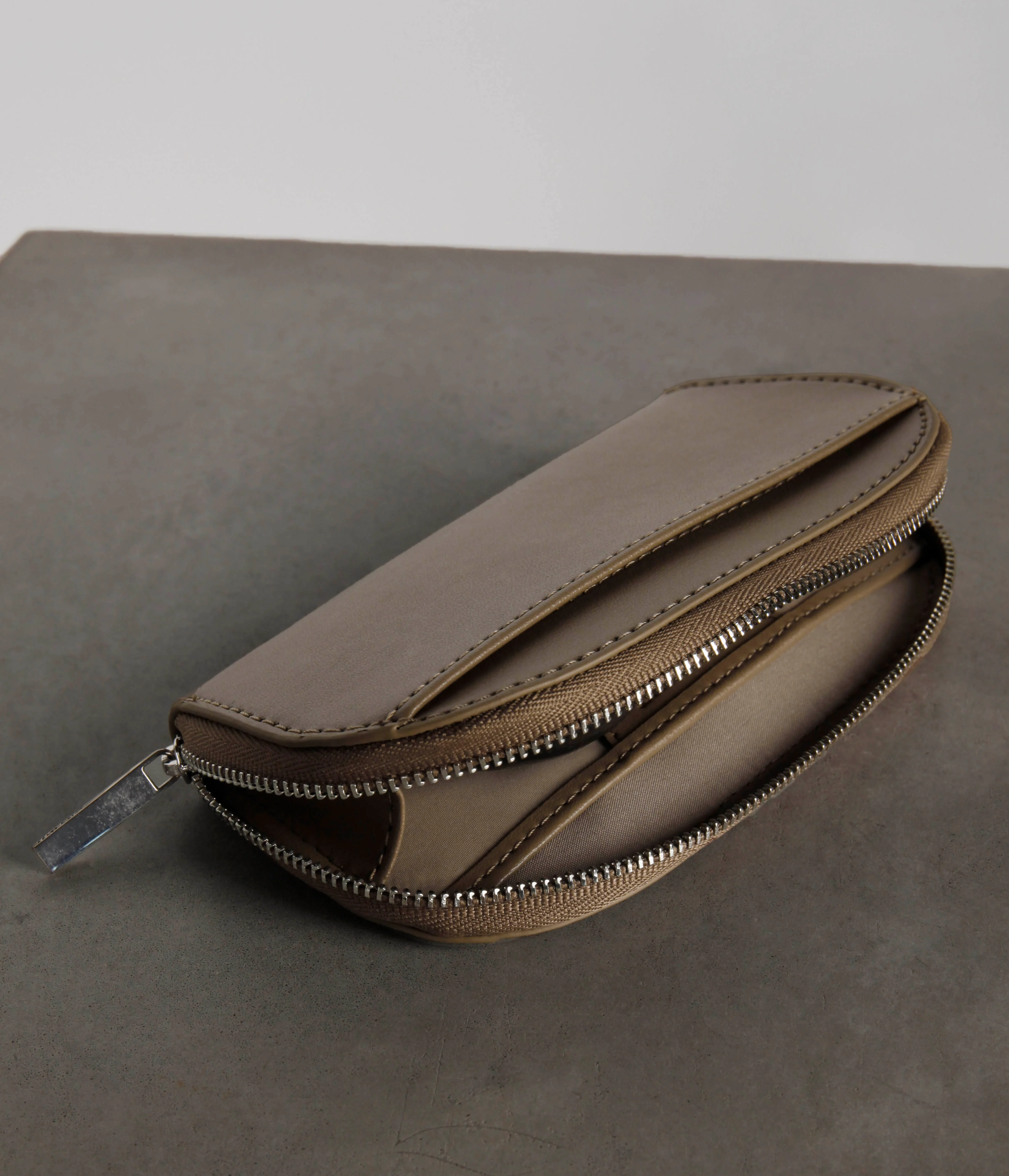 MEREL Vegan Card Holder - UPPEAL™ - Image 7