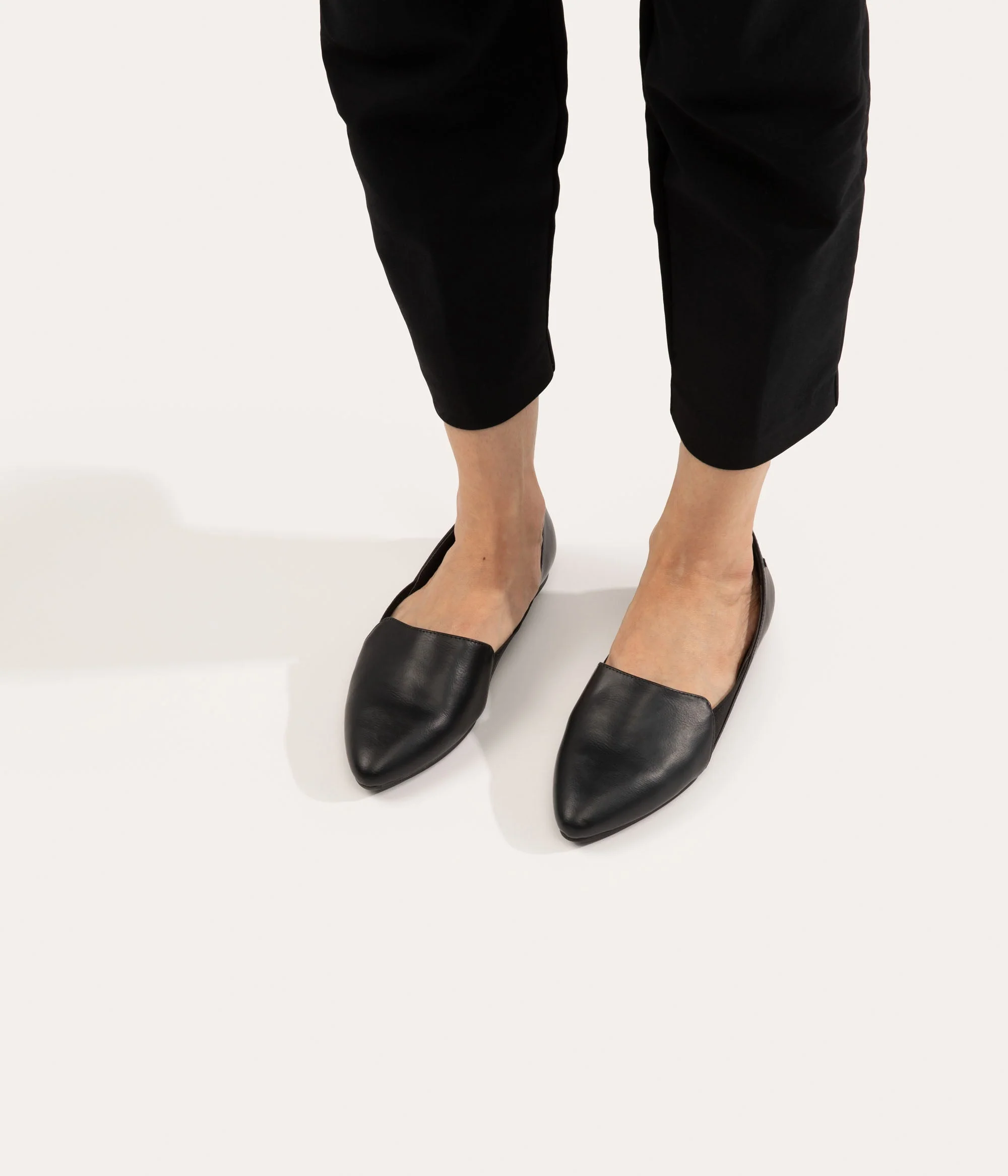 WESTMOUNT Women's Vegan Flats - Image 6