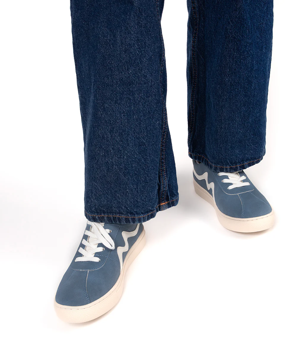 EIRA Women's Vegan Sneakers - Image 3