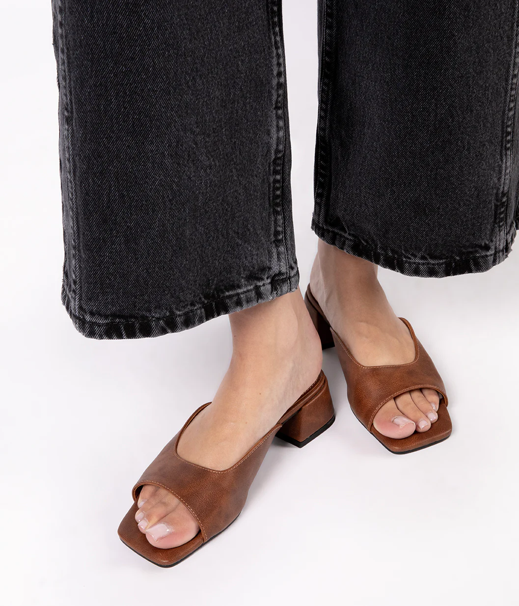 ANGELE Women's Vegan Sandals - Image 7